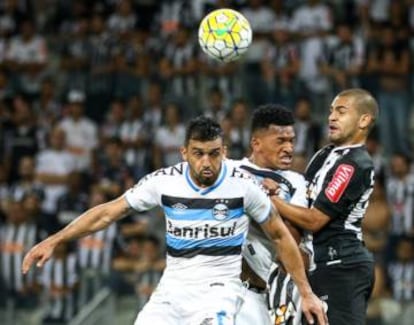 O Grêmio venceu o primeiro jogo por 3 a 1.