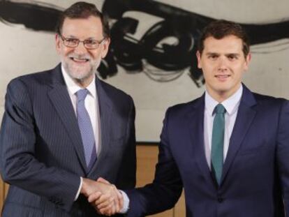 Ciudadanos asegura que ha pactado con el PP 100 de las 150 medidas que firmaron con el PSOE. El líder popular no descarta presentarse a una segunda investidura