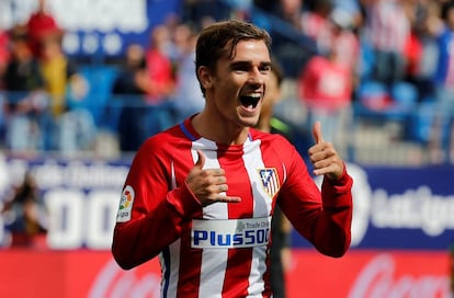 Griezmann celebra un gol al Sporting de Gijón.
