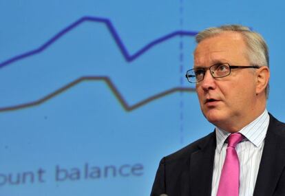 El vicepresidente de la Comisión Europea, Olli Rehn, este martes en Bruselas.