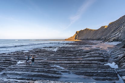 ’Flysch’ en la playa de Sakoneta, en Deba (Gipuzkoa). 