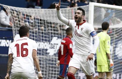 Iborra celebra el primer gol del Sevilla.