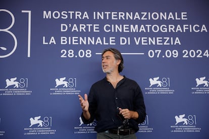 El director Emmanuel Mouret, en el 'photocall' de 'Trois Amies', este viernes.