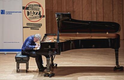 Joachim Kühn, durante su actuación en el Conservatorio del Liceo.