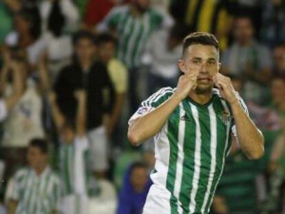 Rubén Castro celebra el gol del empate.