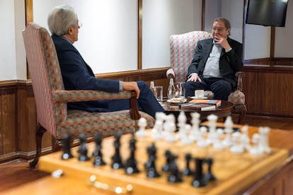 Arturo Valenzuela conversa con Ascanio Cavallo.