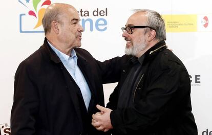 El actor Antonio Resines (izquierda) y el director Álex de la Iglesia, el pasado 3 de mayo, en la presentación de la XIV edición de la Fiesta del Cine.  