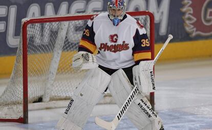 Cech en el partido ante Swindon Wildcats. 