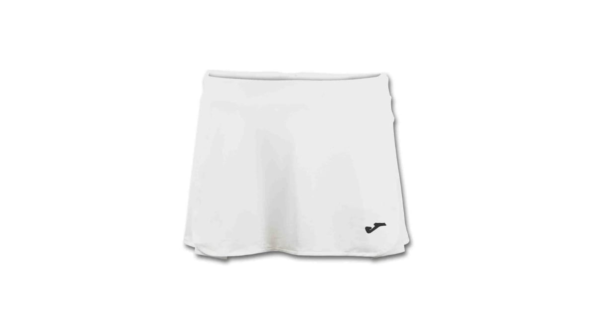 Falda pantalón deportiva blanca.