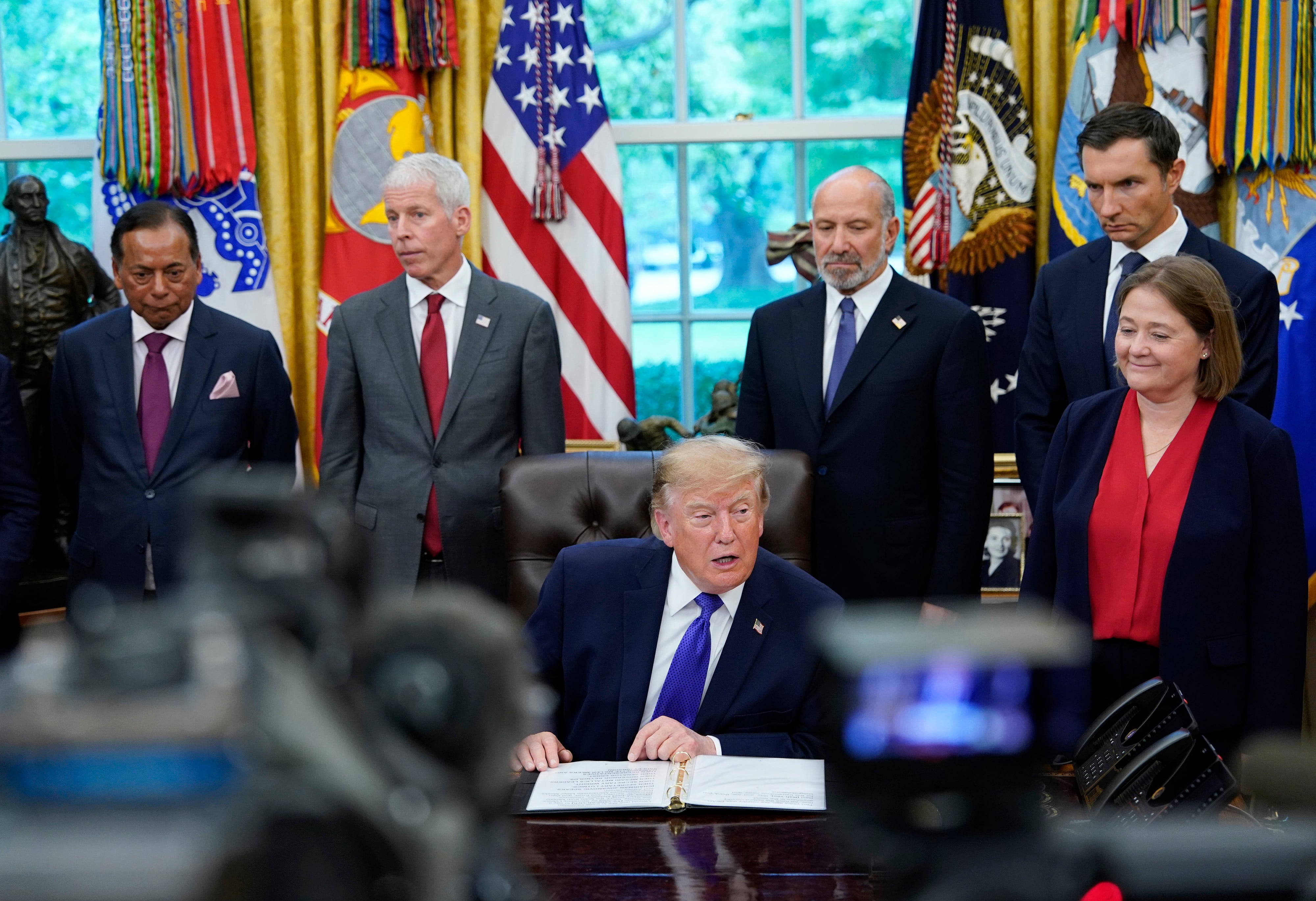 Trump anuncia que Iowa acogerá la mayor planta siderúrgica de Estados Unidos con una inversión de 15.000 millones
