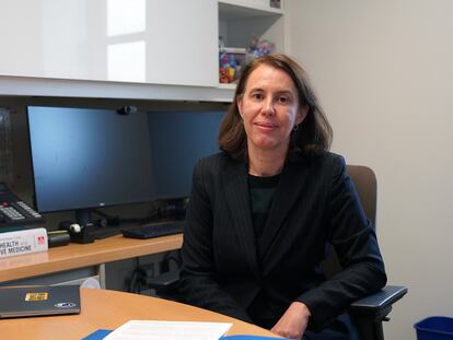 La epidemióloga Ana Navas-Acién, en su despacho de la Universidad de Columbia, en una imagen cedida por la institución.
