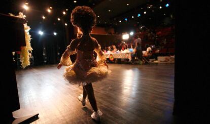 M. B., de 8 años, participa en un concurso de belleza Darling Divas Candy Land en Brooklyn, New York, en julio de 2012.