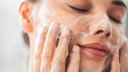 Artículo de EL PAÍS Escaparate sobre el exfoliante con ácido salicílico más vendido en Amazon.