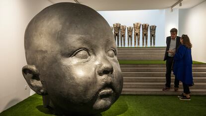 ‘Carmen despierta’, de Antonio López, en la exposición ‘Grandes esculturas’, en la sede madrileña de la galería Marlborough, en 2020.