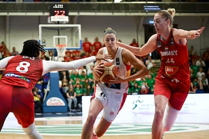 Mariona Ortiz, durante el partido entre España y Hungría del Preolímpico de baloncesto femenino, en Sopron, Hungría.