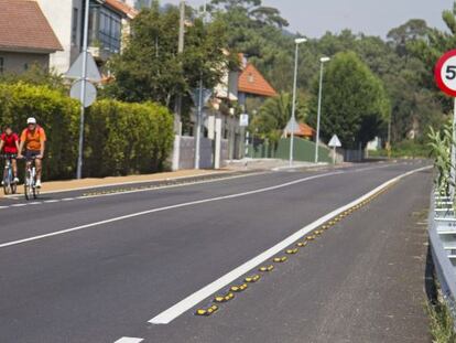 Tramo del carril bici construido por la Xunta a su paso por Nigr&aacute;n.