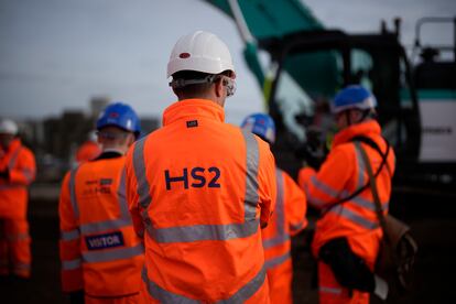 BIRMINGHAM, ENGLAND - JANUARY 24:  HS2 workers visit the construction site of the Birmingham High Speed 2 rail station at Curzon Street on January 24, 2024 in Birmingham, England. The construction of the northern terminus of HS2, led by Mace Dragados Joint Venture (MDJV), HS2's appointed Construction Partner, started with earthworks to prepare the site for upcoming piling and foundation work in spring. Curzon Street high speed station will be net zero carbon in operation and also first brand new intercity terminus station built in Britain since the 19th Century. (Photo by Christopher Furlong/Getty Images)