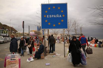 Ambiente en la frontera entre Ceuta y Marruecos.