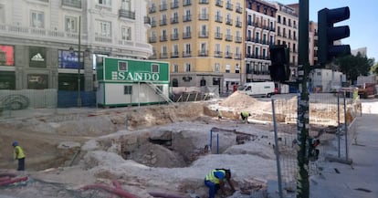 The lift shaft found at Gran Vía station.