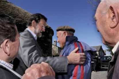 Rajoy en O Cebreiro (Lugo) en la campaña electoral autonómica de 2009.