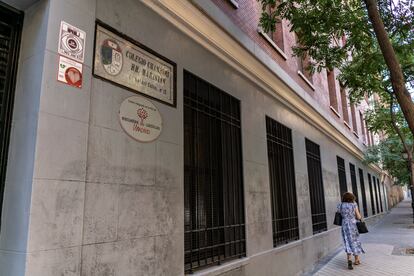 Entrada del colegio de Chamberí de los Maristas, en la calle Rafael Calvo de Madrid. 