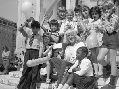 Jimmy Savile em um ato beneficente em 1973.