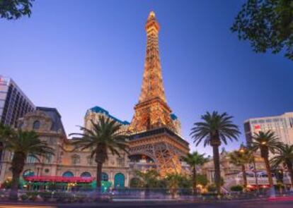 La Torre Eiffel del hotel casino París Las Vegas (Estados Unidos).