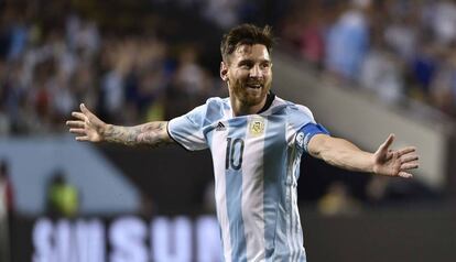 Messi celebra el seu segon gol davant del Panamà.