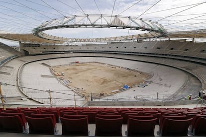 Los primeros asientos colocados en el nuevo estadio Wanda Metropolitano, del Atl&eacute;tico de Madrid.