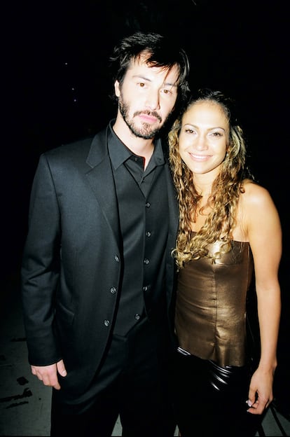 Keanu Reeves y Jennifer Lopez en los MTV Movie Awards en 1999.