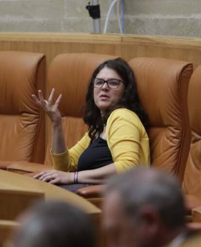 Raquel Romero, diputada de Podemos en La Rioja, durante el pleno de este jueves.