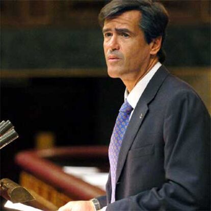 El ministro de Justicia, Juan Fernando López Aguilar, en un momento del pleno del Congreso.