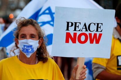 Manifestación pacifista israelíe contra la anexión de Cisjordania, el martes en Tel Aviv.