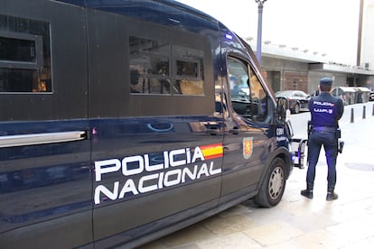 Coche de la Policía Nacional en noviembre en noviembre de 2024.