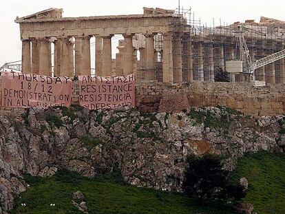 La protesta griega llega al Partenón