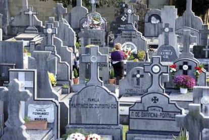 Las funerarias, con el mismo permiso, podrán operar en cualquier comunidad.