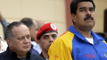 Diosdado Cabello y Nicol&aacute;s Maduro en junio de 2013.