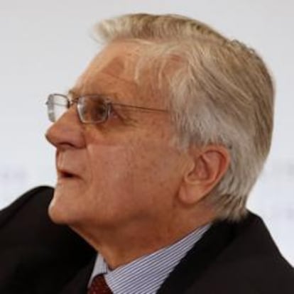 El presidente del BCE, Jean-Claude Trichet, en una rueda de prensa celebrada en Lisboa