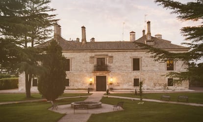 Fachada de La Posada de Pradorey, en Burgos.