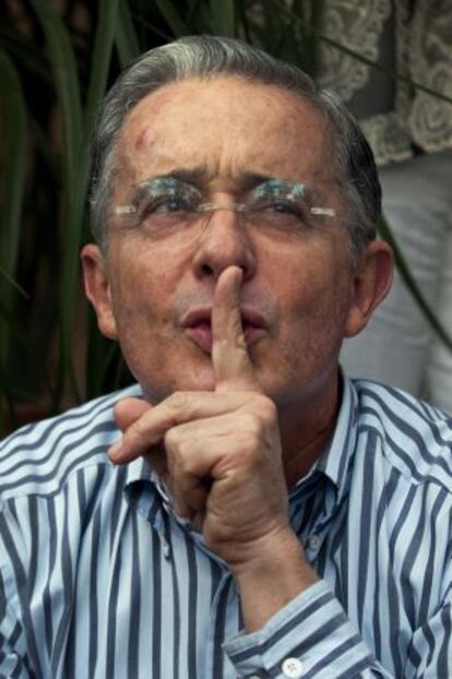 El expresidente Uribe en un mitin del candidato Óscar Zuluaga