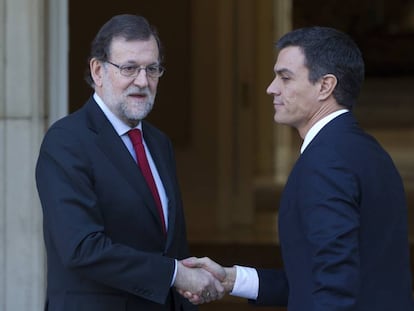 Mariano Rajoy y Pedro S&aacute;nchez el 23 de diciembre de 21015, tres d&iacute;as despu&eacute;s de las elecciones del 20-D.