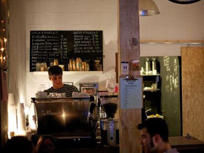 La máquina de Toma Café, en el barrio madrileño de Malasaña.