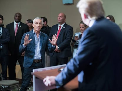 Jorge Ramos ante Donald Trump, en agosto de 2015.