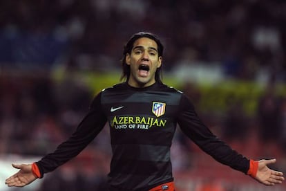 Atletico Madrid&#039;s Colombian forward Radamel Falcao reacts during the Copa del Rey semifinal second leg in Seville. 