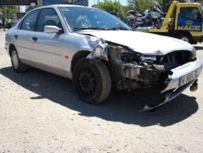 Así ha quedado el coche del toxicómano que ha atropellado al agente.