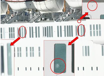 Imagen proporcionada por el Ministerio de Defensa español en el que se ven los impactos de bala en los cristales del crucero italiano Melody.