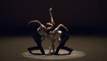 La Compa&ntilde;&iacute;a Nacional de Danza interpreta una de sus coreograf&iacute;as en el Real.