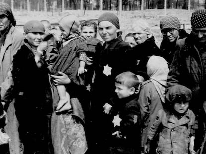 Mujeres húngaras condenadas a morir en las cámaras de gas de Auschwitz, en una imagen tomada por las SS.