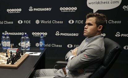 Carlsen, en una partida del Mundial de Londres ante Caruana.
