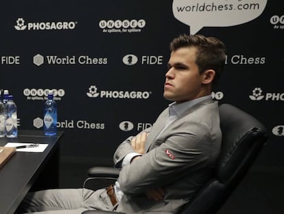 Carlsen, en una partida del Mundial de Londres ante Caruana. 